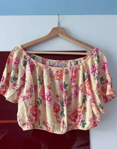 Dámsky letný crop top