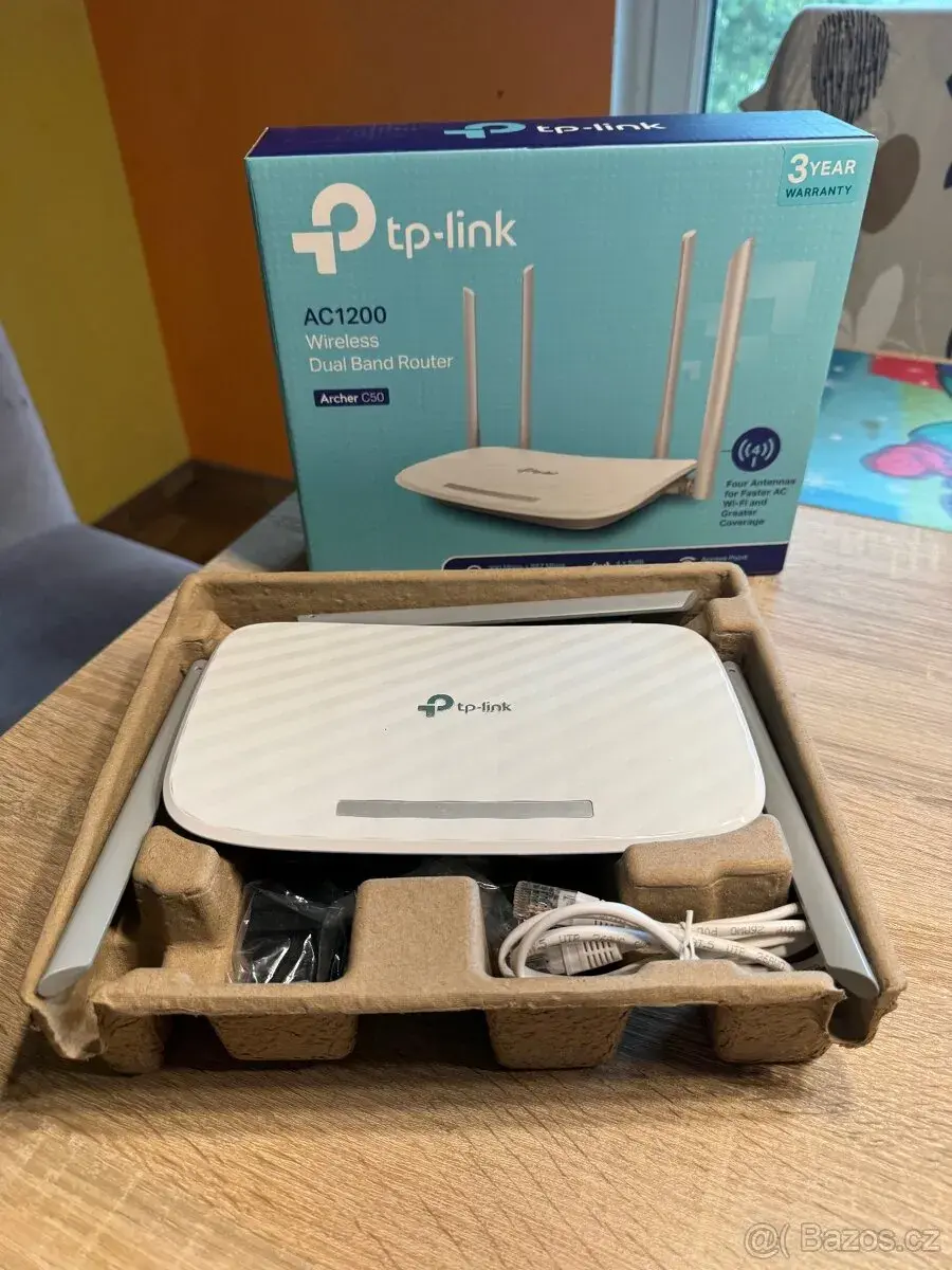 Router TP-Link Archer C50 AC1200, další router+ rozbočovač
