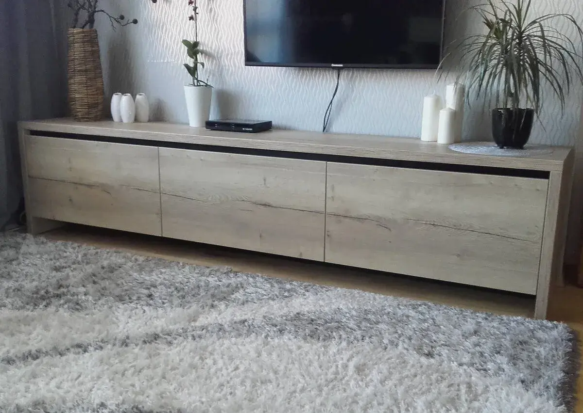Skříňka