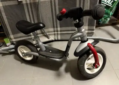 První odrážedlo Puky LR M (se stojánkem, blatníkem a zvonkem