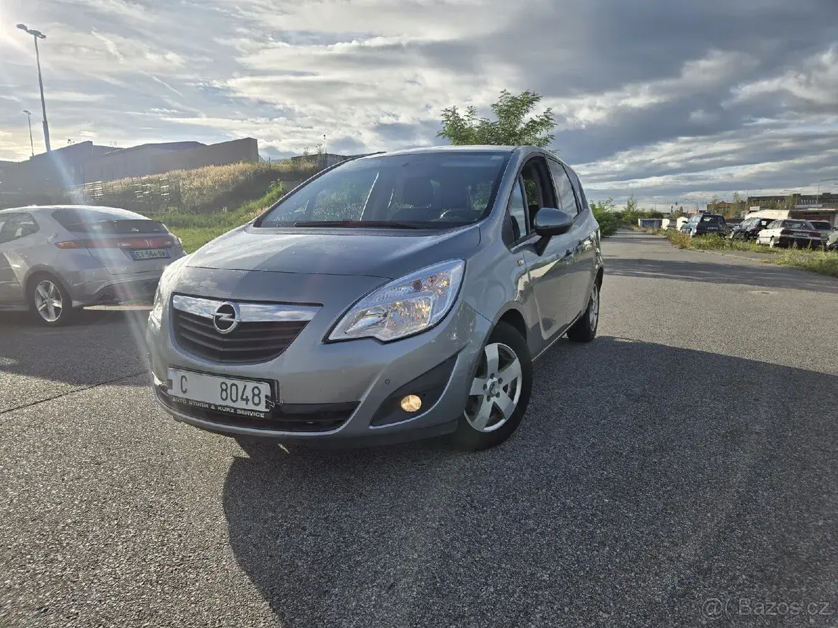 Opel Meriva – 2011, 90 000 km