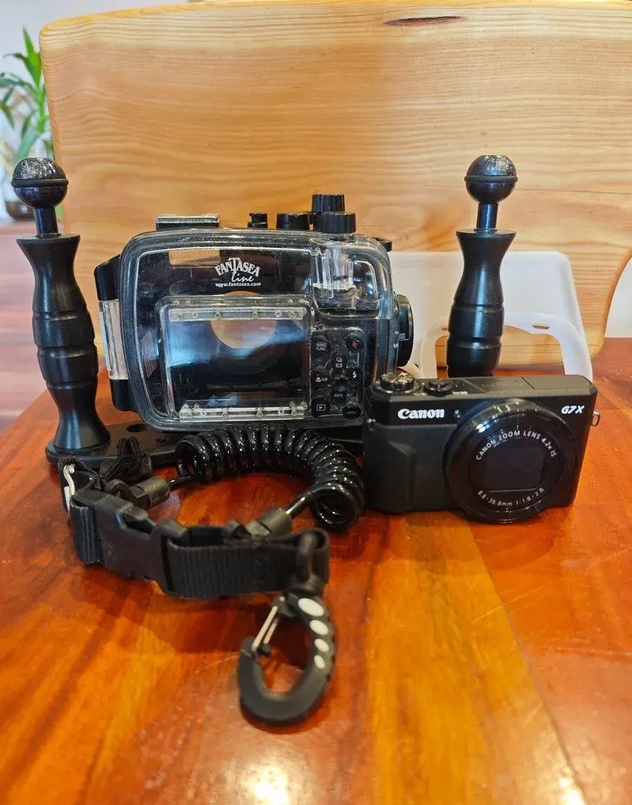 Canon G7X s podvodním pouzdrem