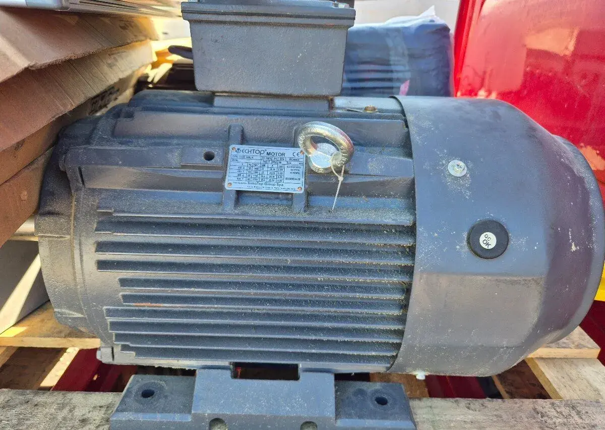 Motor 400V 22 kw Nový