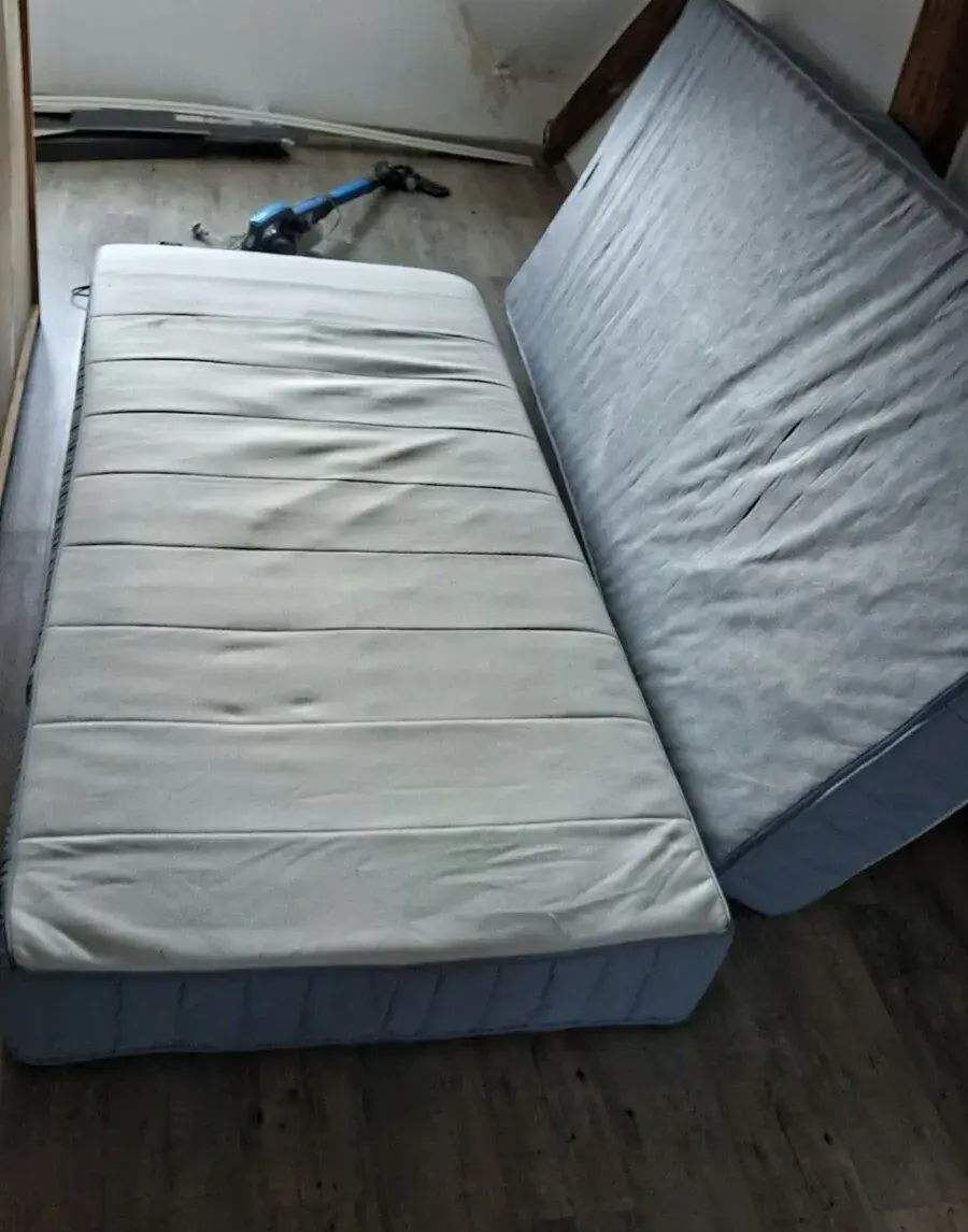 2× matrace 90×200 cm – kvalitnější, pratelný potah