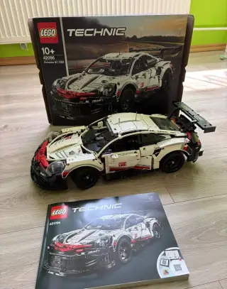 LEGO TECHNIC 42096 PORSCHE 911 RSR
