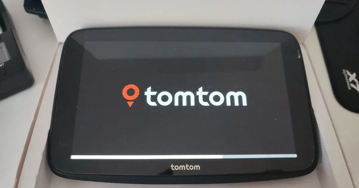 GPS navigace TomTom GO Navigator (2. generace) – Jako nová /
