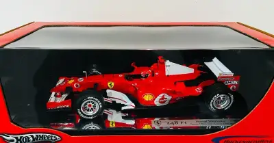 MODELY FORMULE F1 1:18 SCHUMACHER FERRARI BENETTON