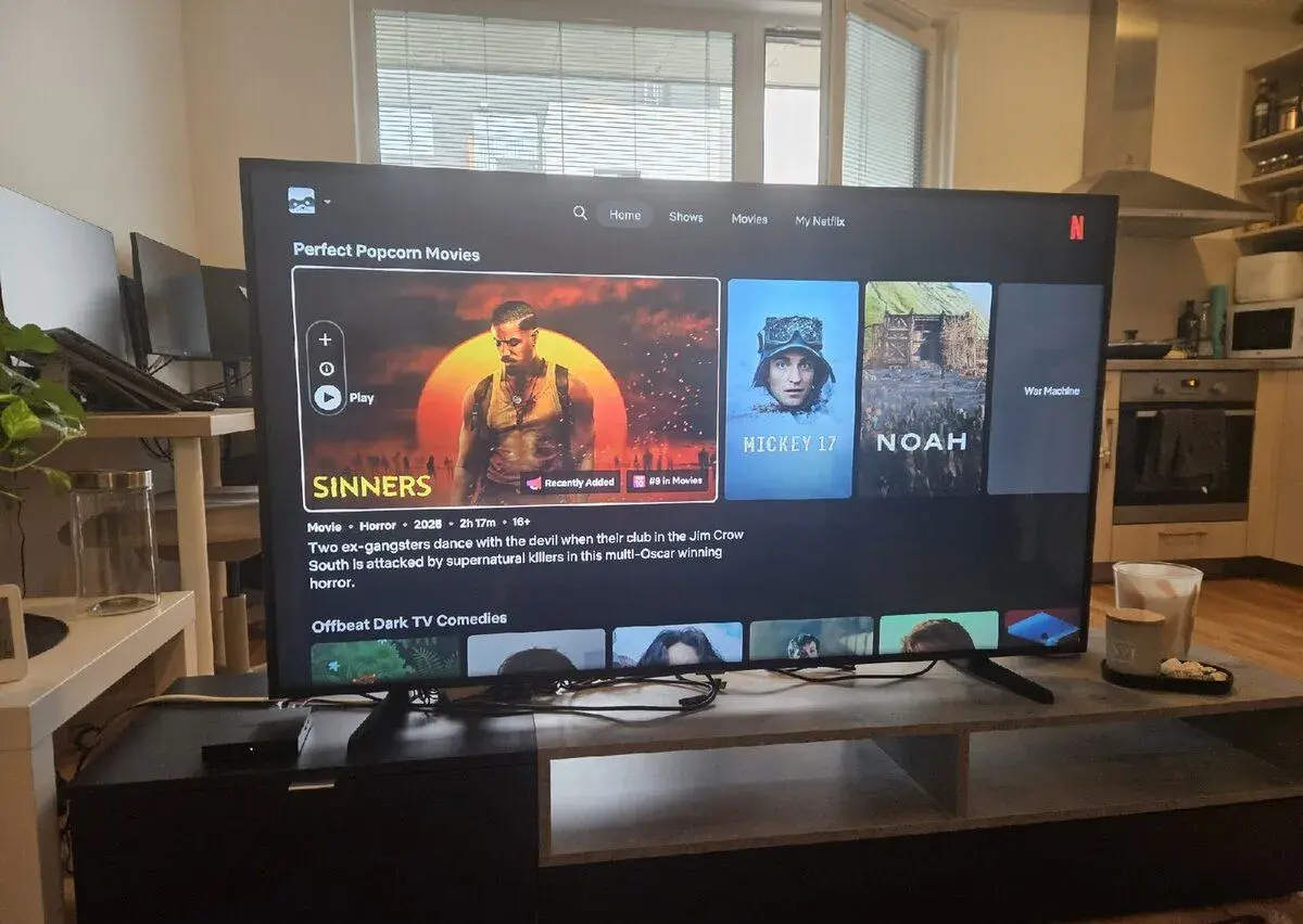 Samsung 55" 4K UHD Smart TV UE55RU7092U – výborný stav