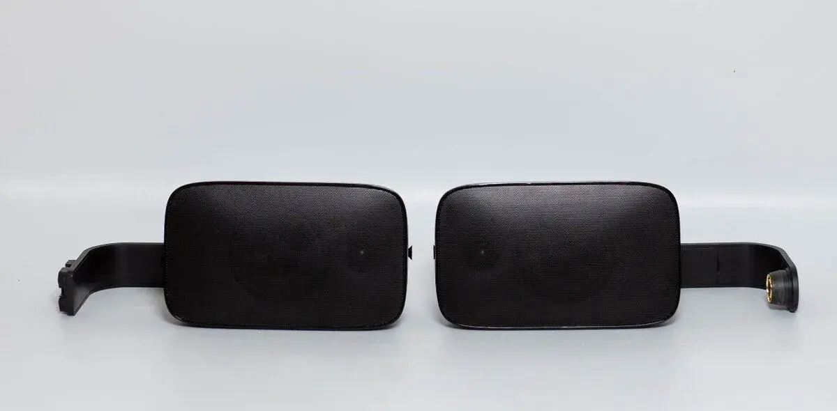 Bowers & Wilkins AM-1