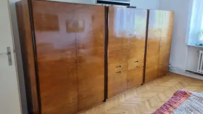 Věnuji za odvoz nábytek