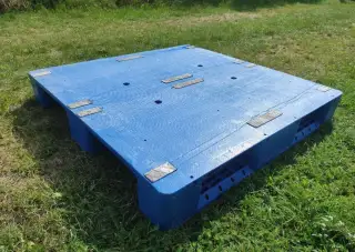 Plastové palety