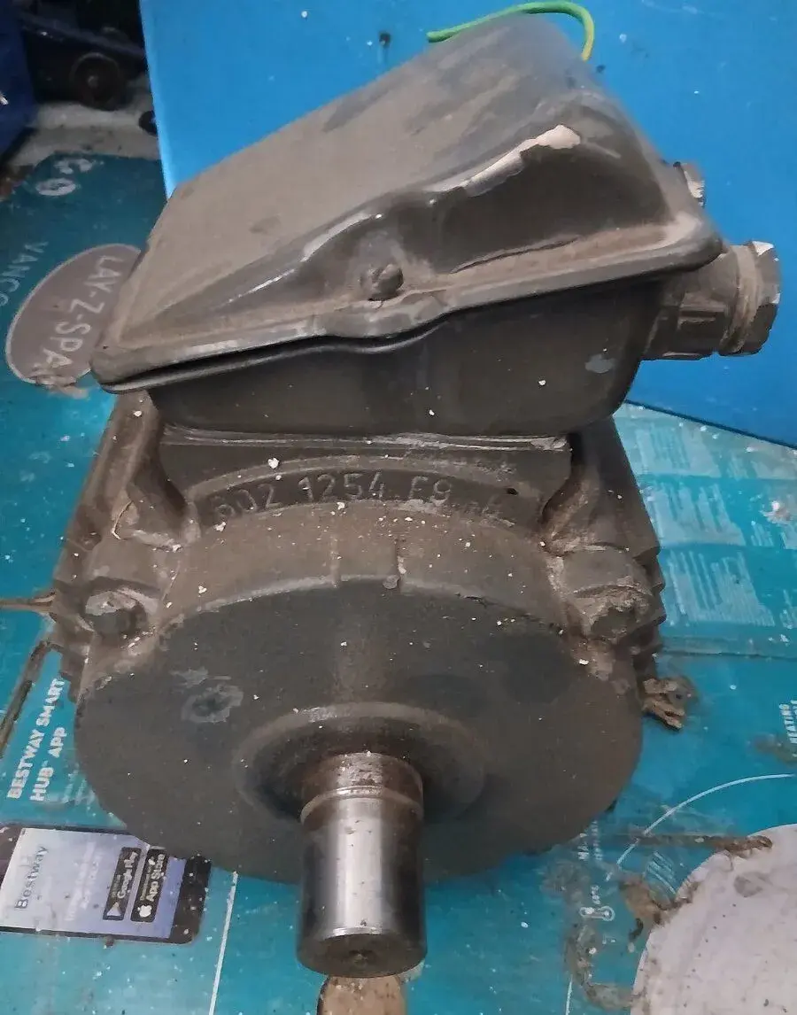 AC motor 7,5 kW/2800 ot./min. 400/690 V AC