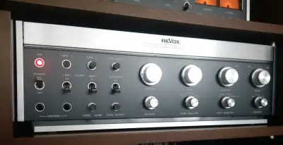 - ReVox B750mkI zesilovač