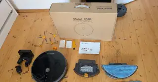 5 let starý automatický vysavač LIECTROUX C30B