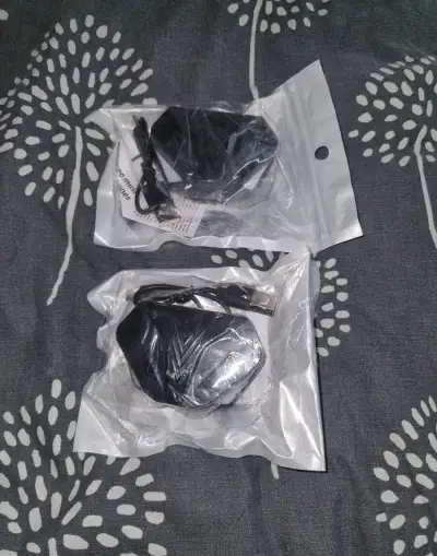 Bezdrátová sluchátka X15 jsou jako stvořená pro hraní. Malá,