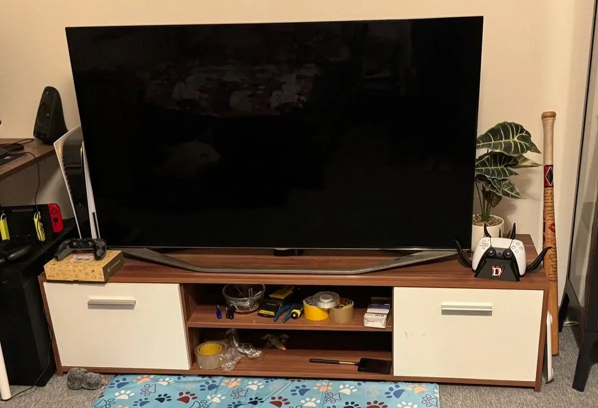 🏠 Obývací nábytek – TV stolek + 2 skříňky, ořech/bílá