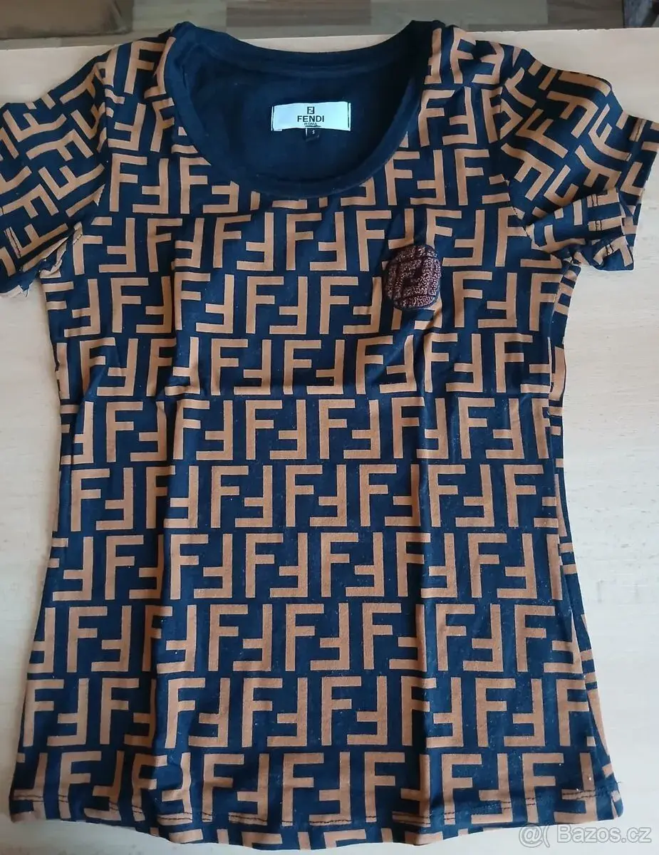tričko FENDI velikost S - nové