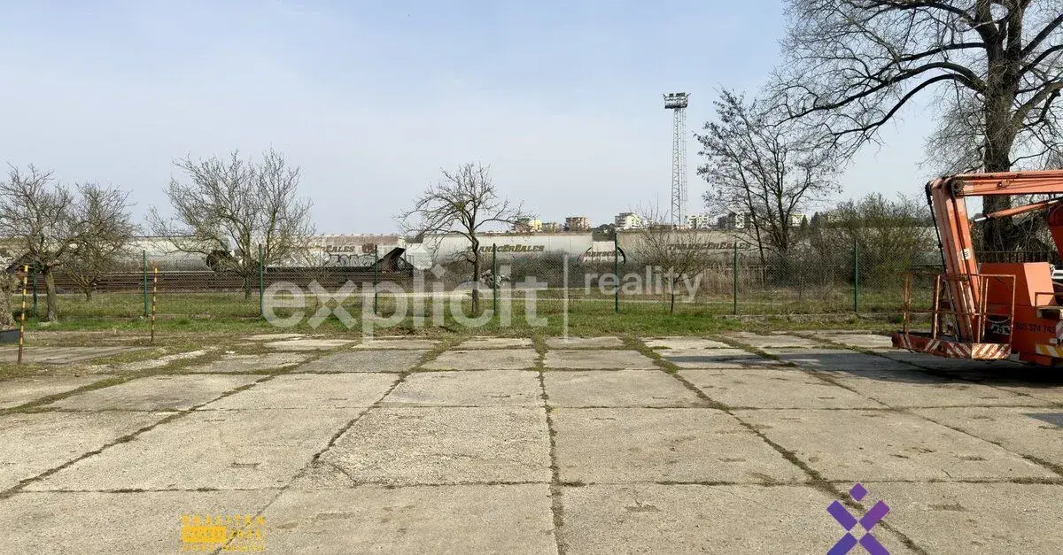 Pronájem pozemku pro komerční využití 100 m², Kunovice, okre