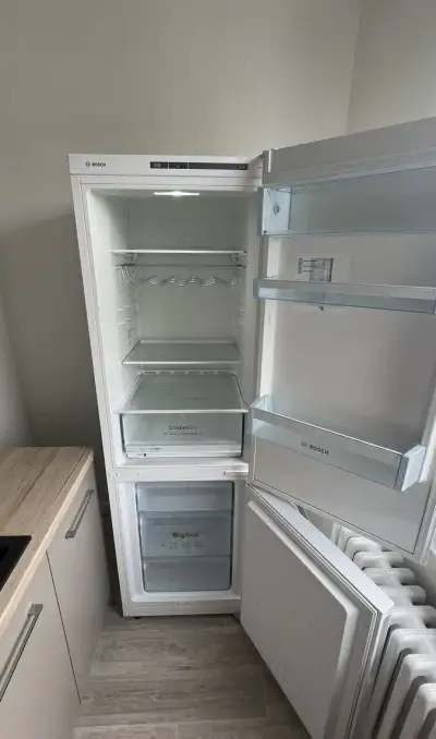 Kombinovaná lednice Bosch KGV36VW30, 186 cm, 312 l, bílá – 3
