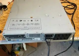 UPS APC Smart 3000