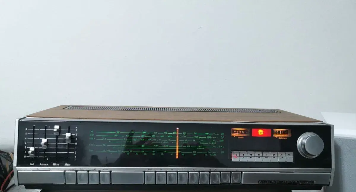 Loewe-Opta ST290 Sensotronic
