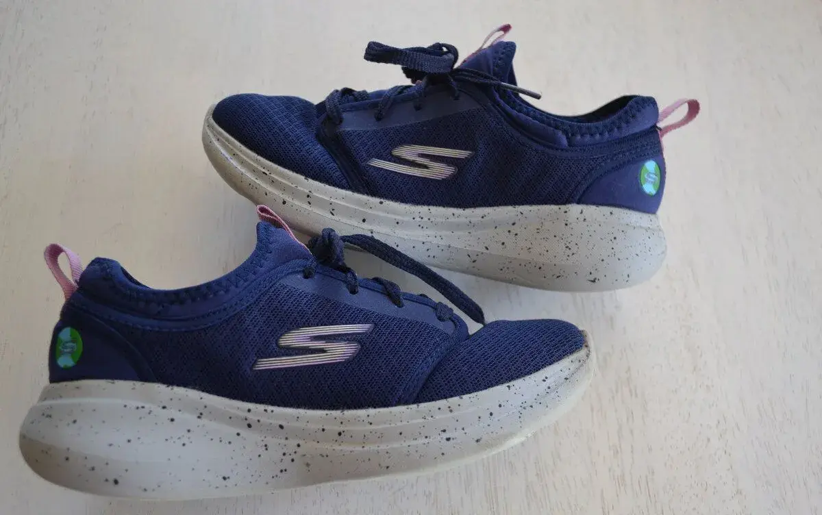 Tenisky, botasky zn. Skechers vel. 35