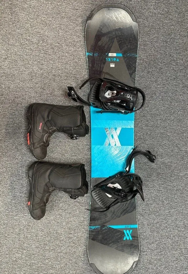 snowboardový set - prkno vazani a boty