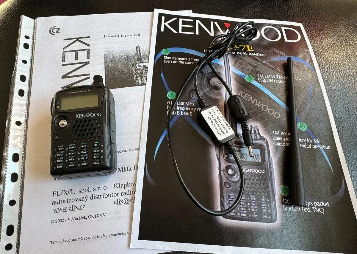 Kenwood TH-F7E stav, plně funkční