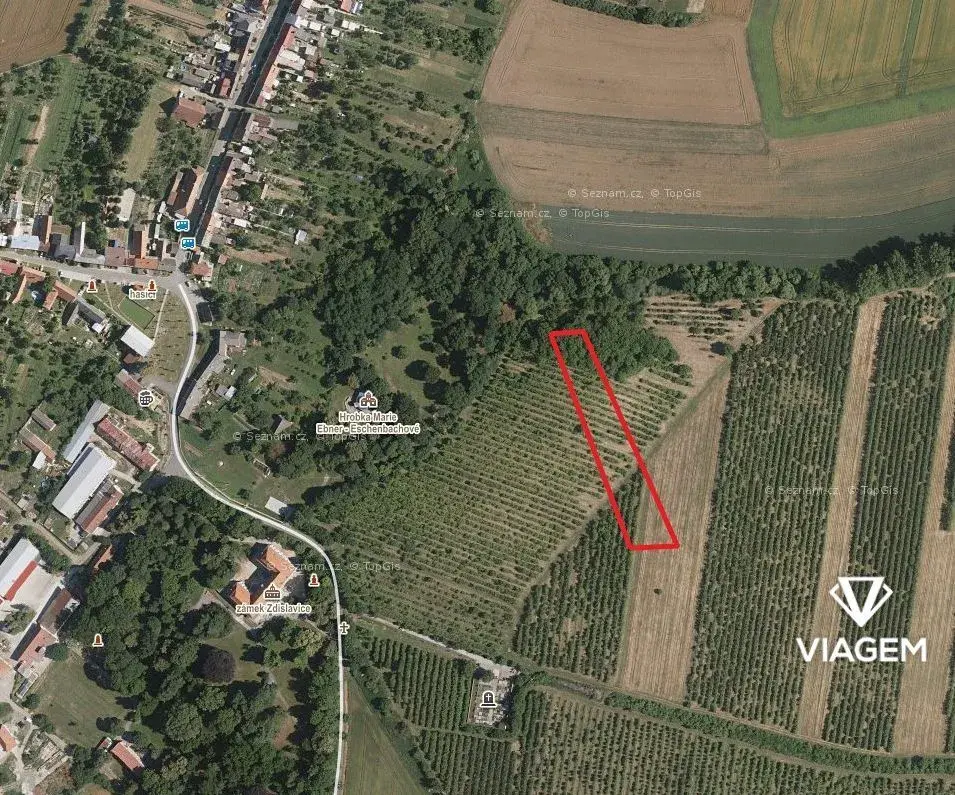 Sad 4 476 m², Podíl 33 % o výměře 1 492 m²