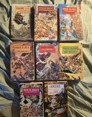 Úžasná Zeměplocha - Terry Pratchett