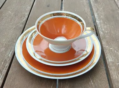 Retro porcelánové trio CP Colditz (GDR) – oranžovo-zlaté
