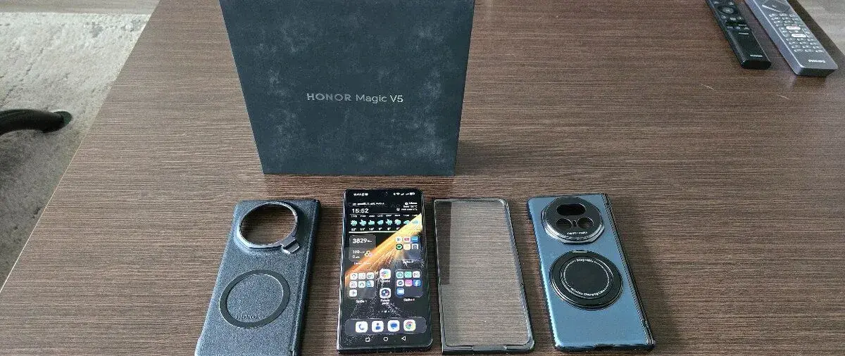 Honor Magic V5