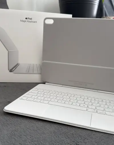 Magic Apple Keyboard IPad Air 13 m4