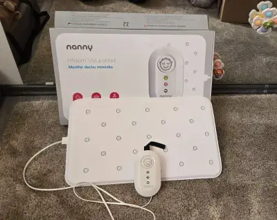 Nanny monitor dechu, v záruce