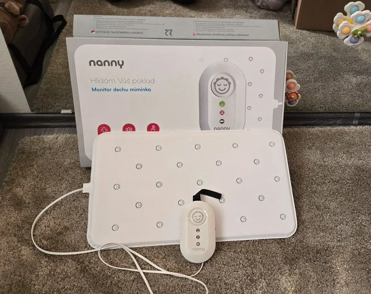 Nanny monitor dechu, v záruce