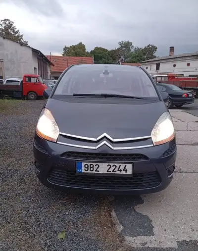 Pronájem auta Citroen C4 Picasso 1.6hdi