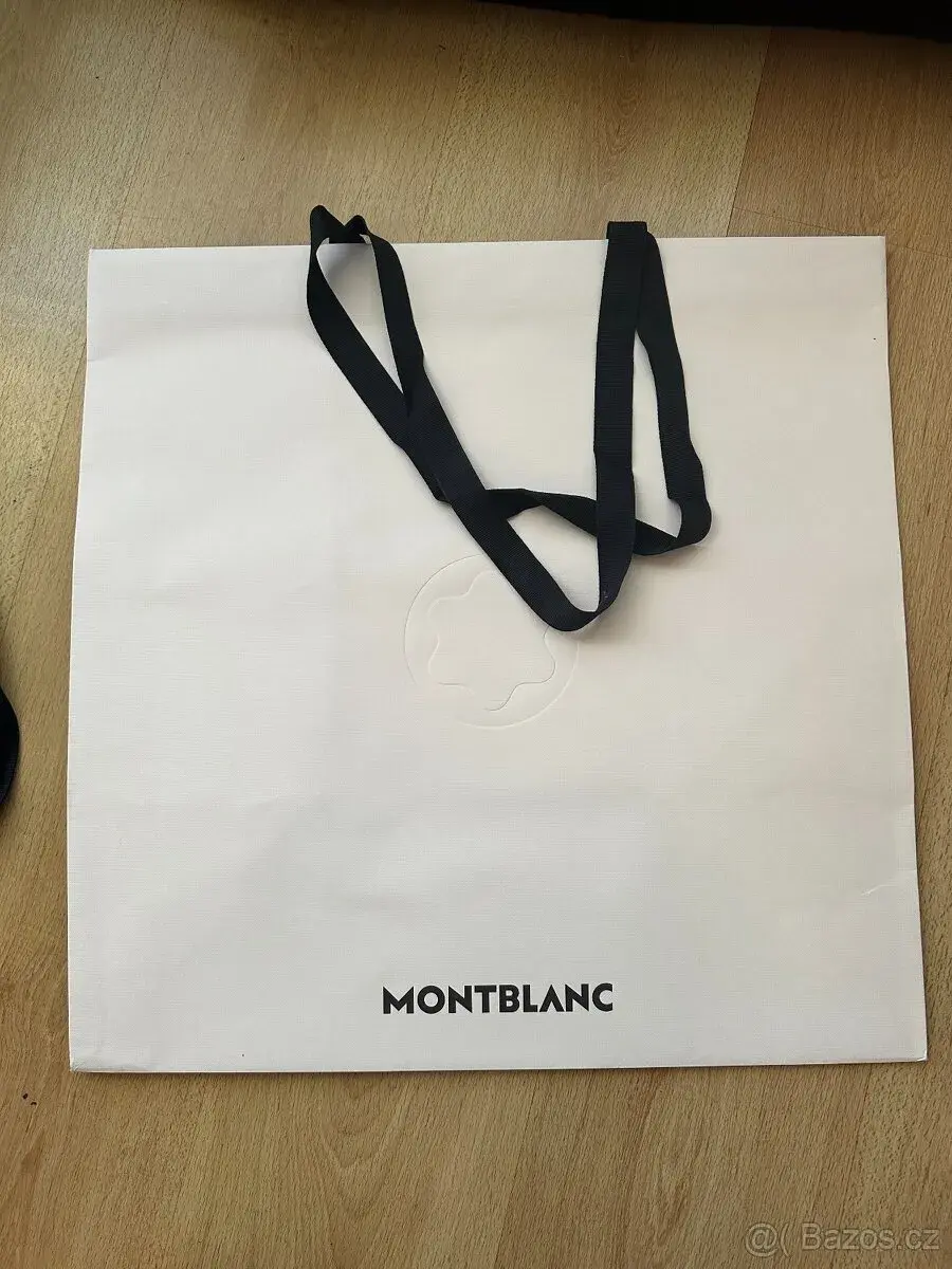 Papírové tašky značky MONTBLANC