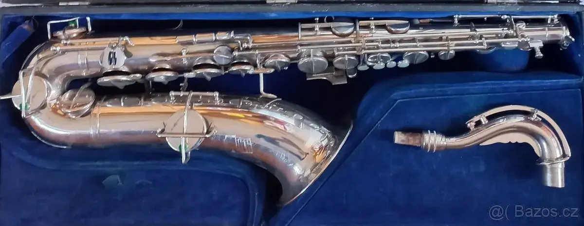 B tenor saxofon Kohlert & Synové model Star No.257149