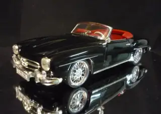 Mercedes Benz 190 SL ERTL 1/18