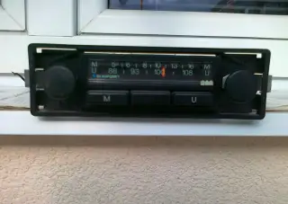 Autorádio BLAUPUNKT-.