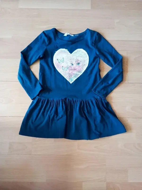 Šaty s měnícími flitry zn. H&M vel. 134/140