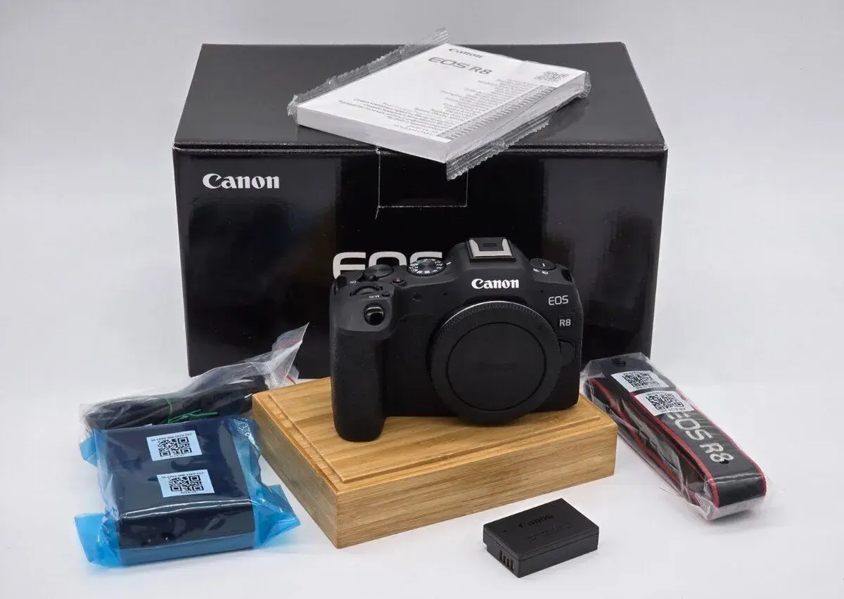 Canon EOS R8 | ZÁRUKA