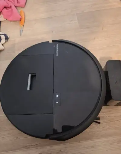 robotický vysavač a mop iRobot Roomba 205 DustCompactor Com