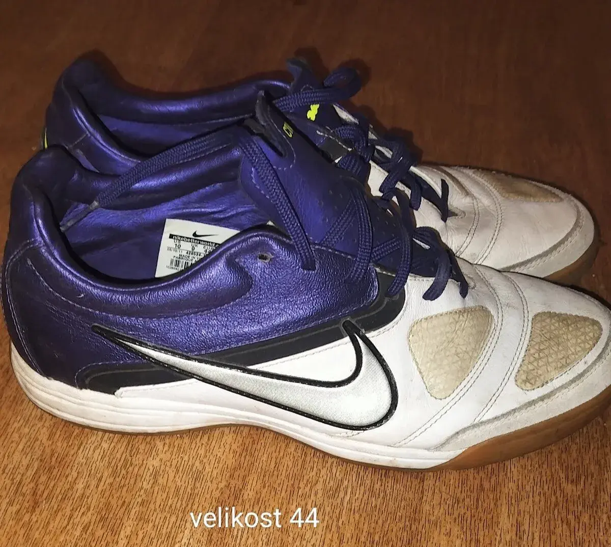 Halové boty Nike.