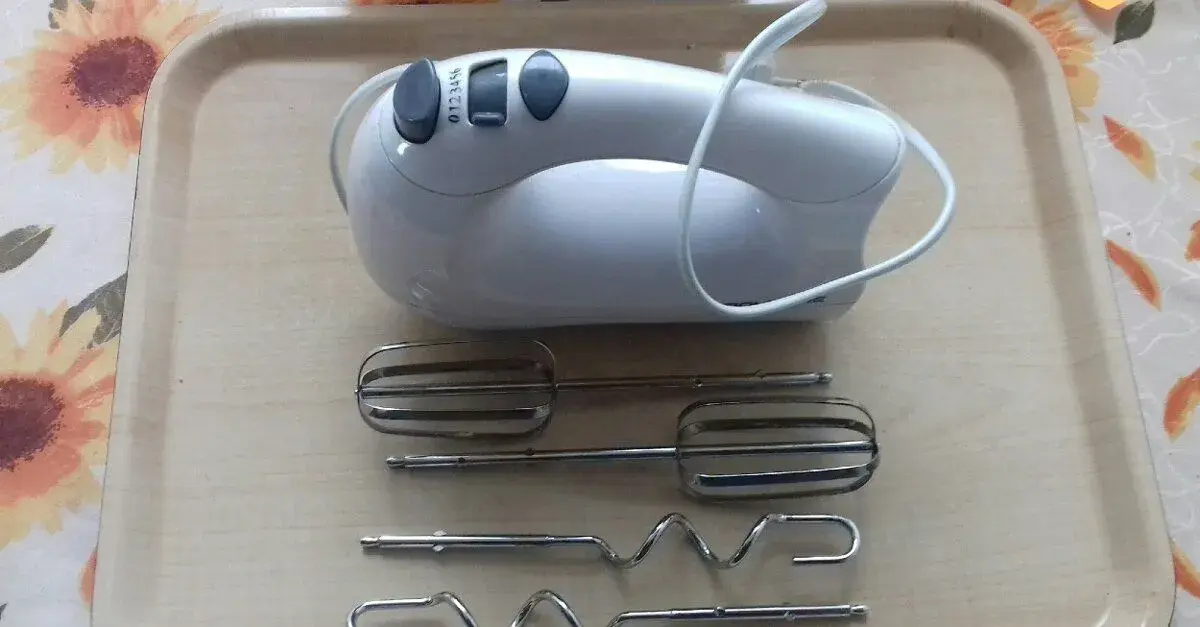 RUČNÍ ŠLEHAČ NOVALINE HM 220 + kompletní přísluš.