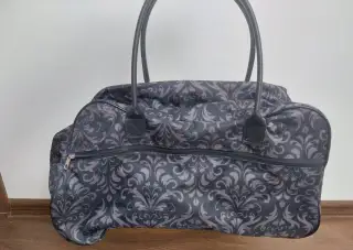 Nová cestovní taška na kolečkách :)