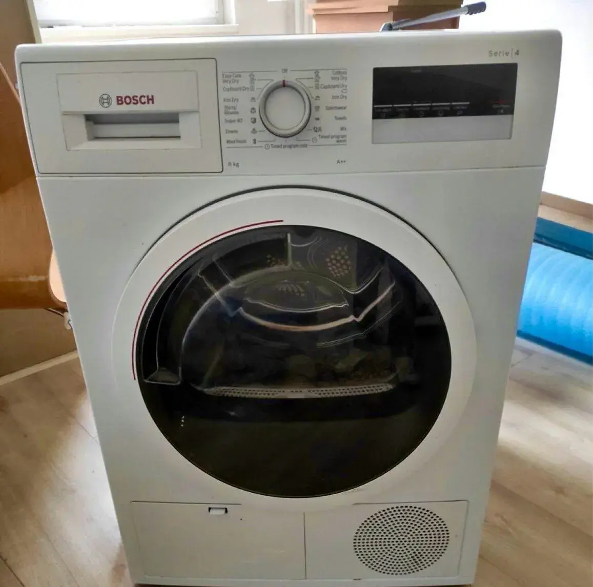 Funkční sušičku prádla Bosch / možný dovoz