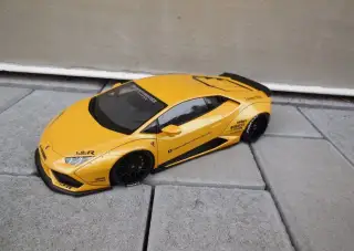 Lamborghini Huracan Liberty Walk - 1/18 Autoart