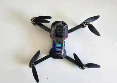Dron LU60
