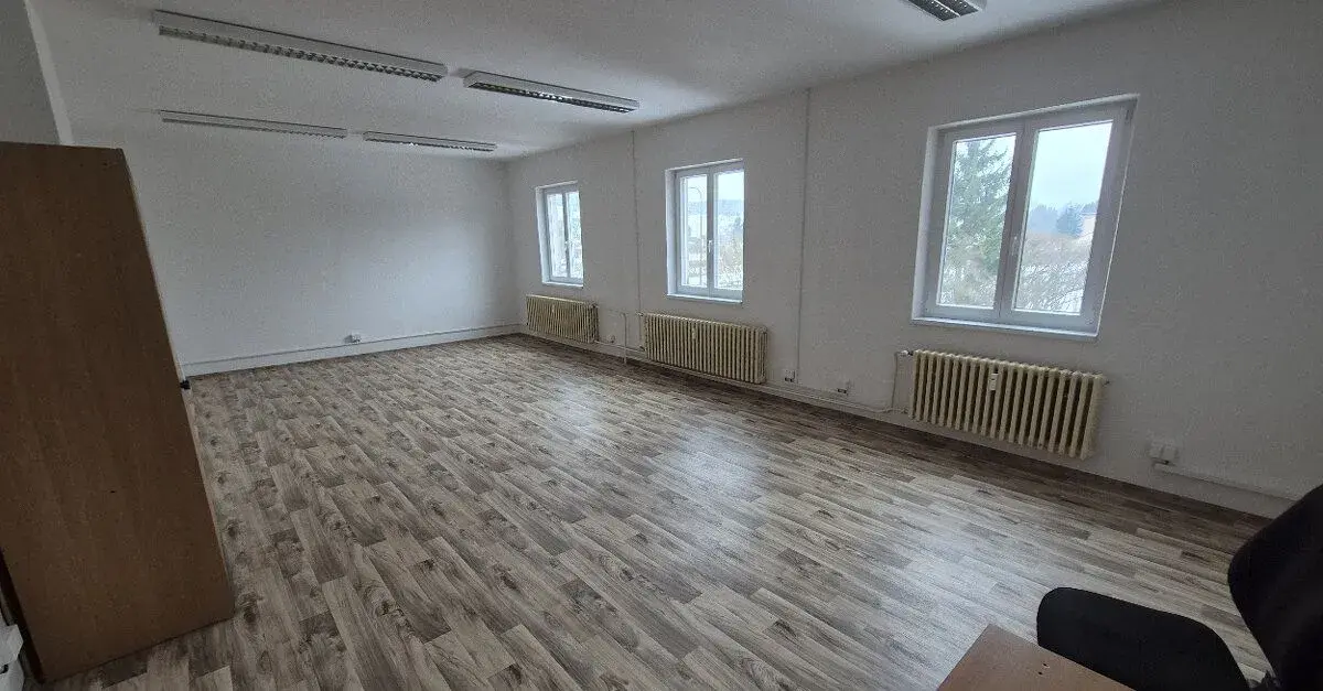 Nebytové prostory (3.NP), Červený Kostelec - 46m2